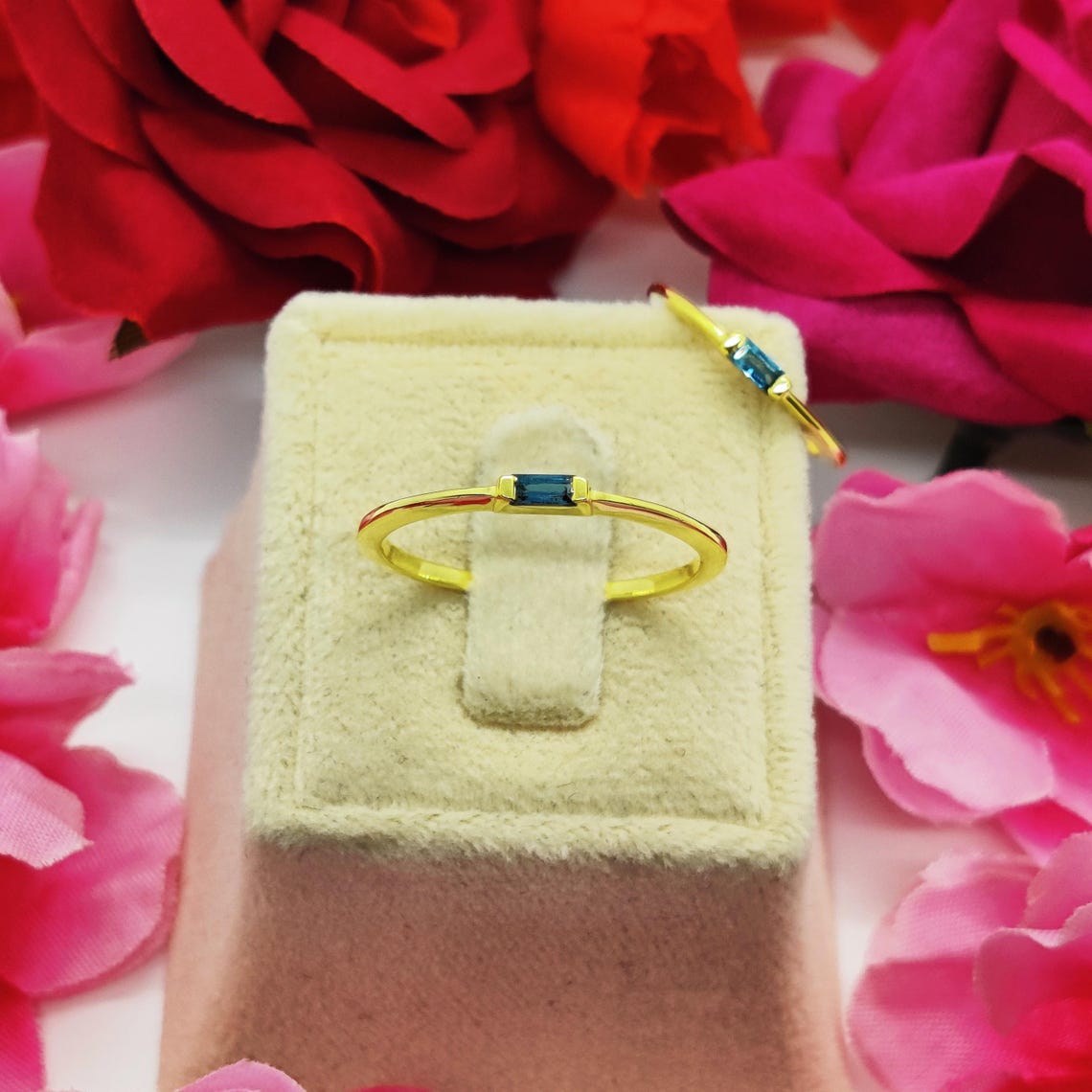 Dainty Minimalist Ring