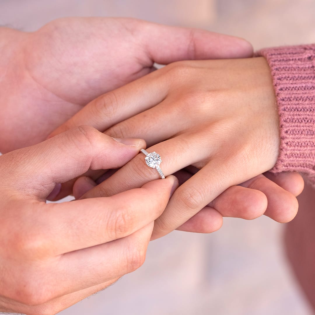 Engagement Ring Set in 14k White Gold IGI Certified