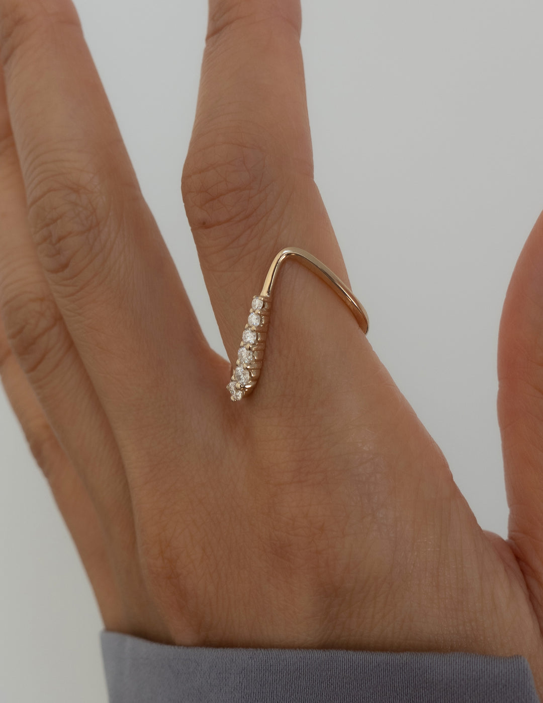 Half_Eternity_Daimond_Curved_Ring