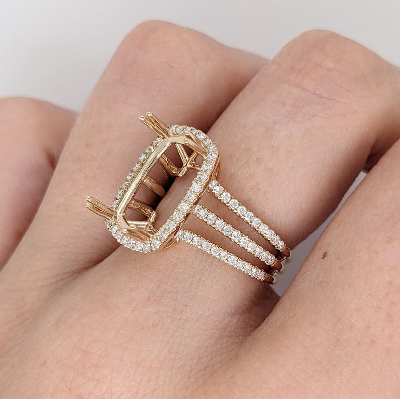 Round Cut Lab Grown Diamond, Antique Jewelry