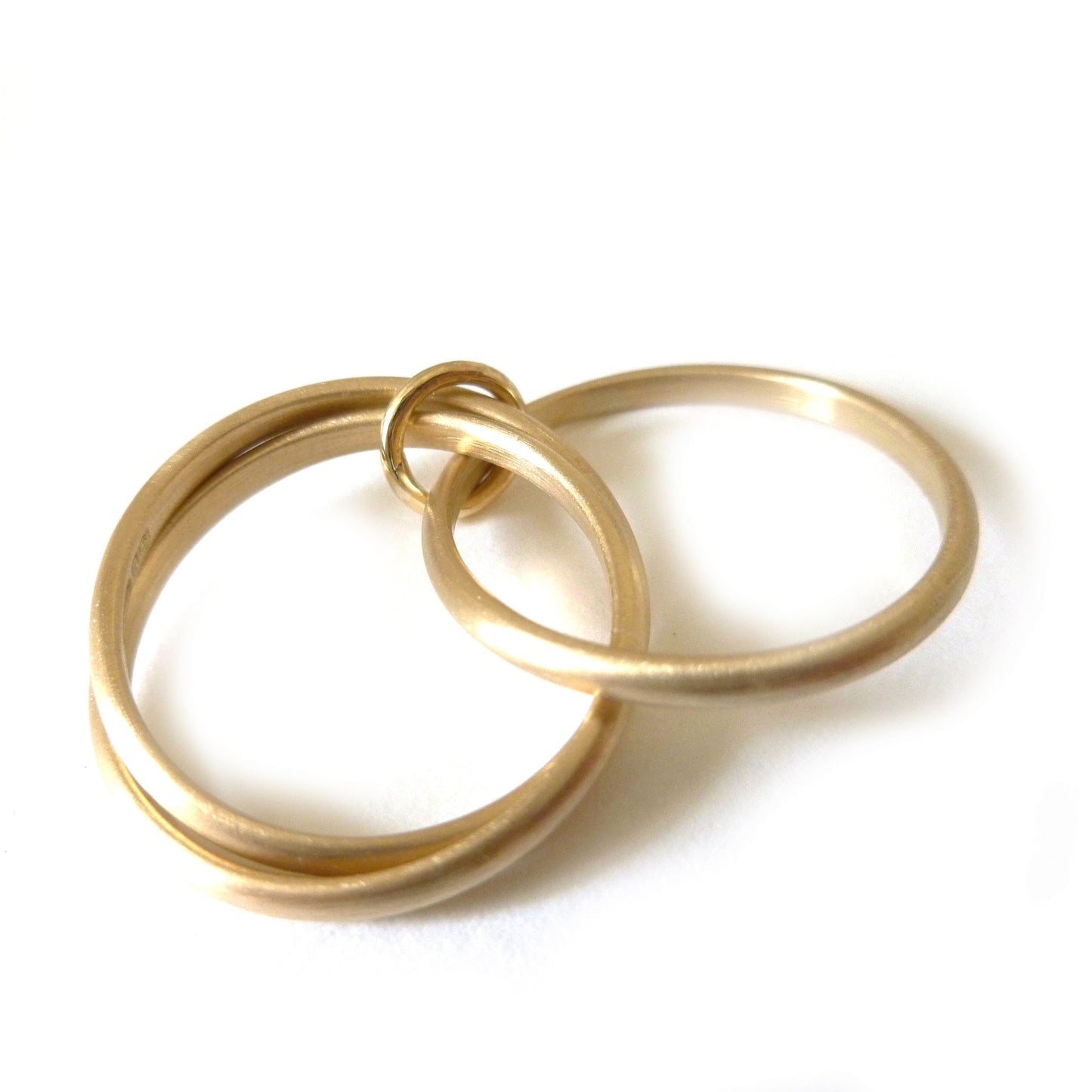 Trendy_Gold_Ring
