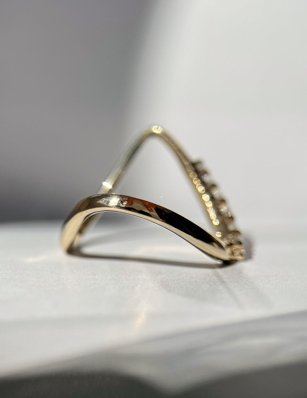 14K Solid Yellow Gold Curved Wedding Ring