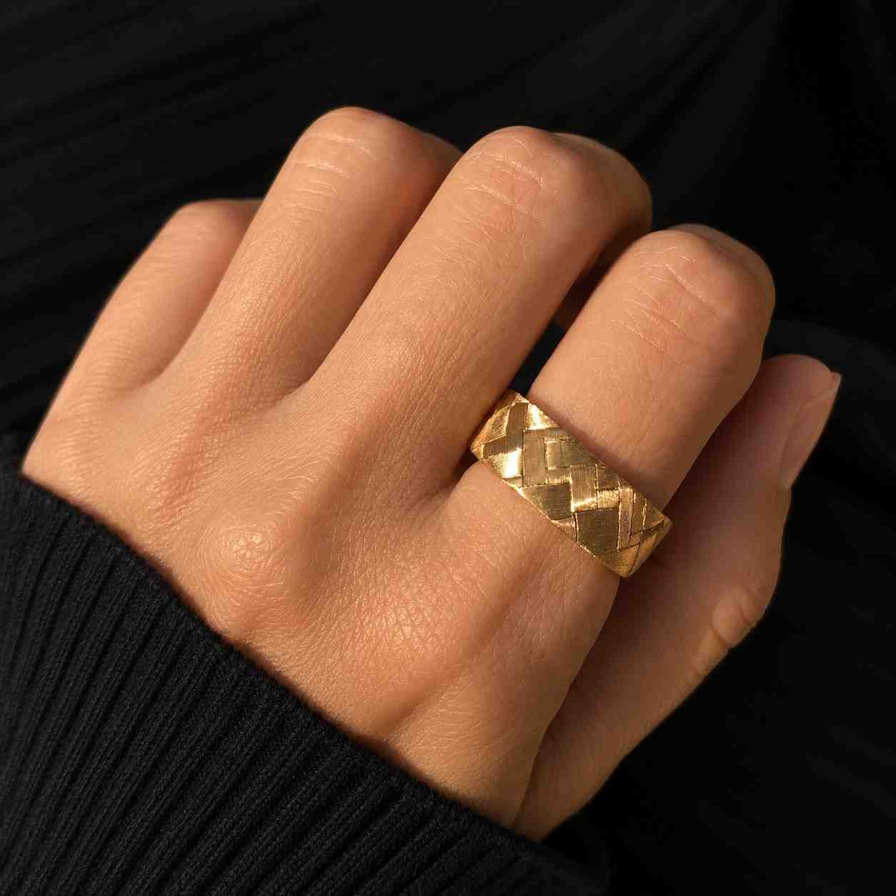 quality jewelry real gold ring yellow gold band bridal band couple ring durable band handcrafted ring premium ring luxury gift classic jewelry heirloom jewelry