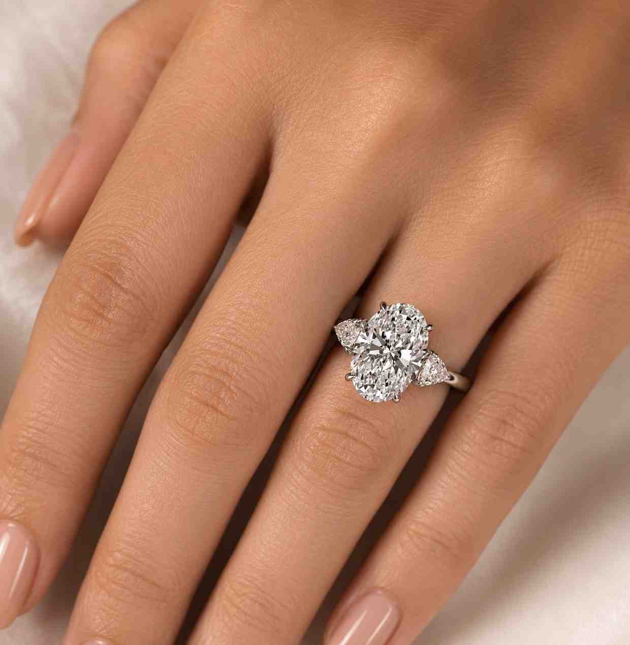 round cut ring marquise ring pear ring cushion ring princess ring emerald cut ring trillion cut ring
