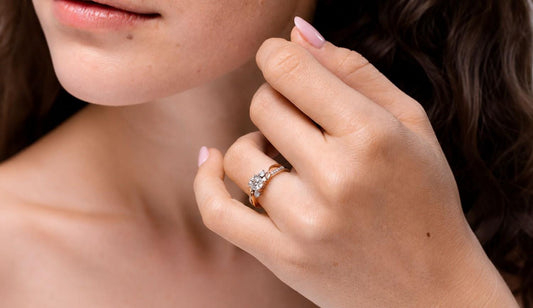 Celebrity Round Diamond Rings