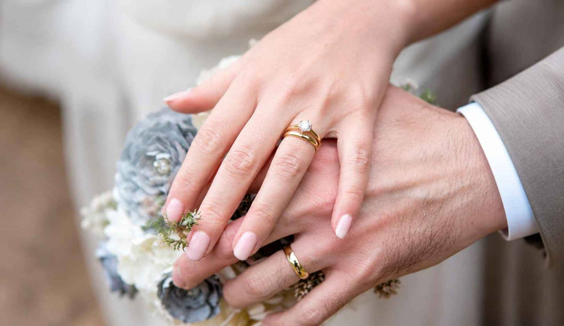 How to Choose Coordinated Couple Jewelry