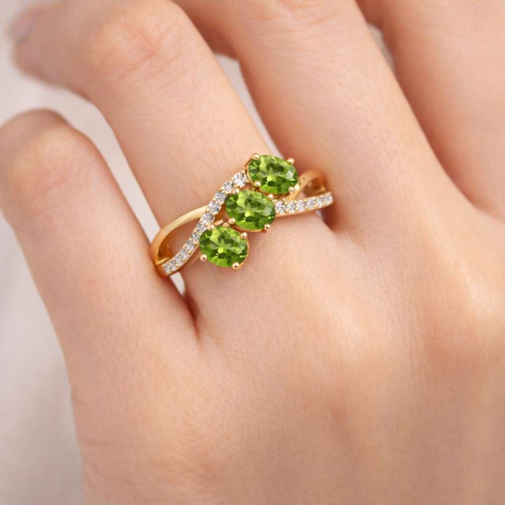 0.5 ct ring 1 ct ring 2 ct ring 3 ct ring 5 ct ring small stone ring medium stone ring large stone ring dainty gemstone ring bold gemstone ring statement stone ring petite ring eye catching ring