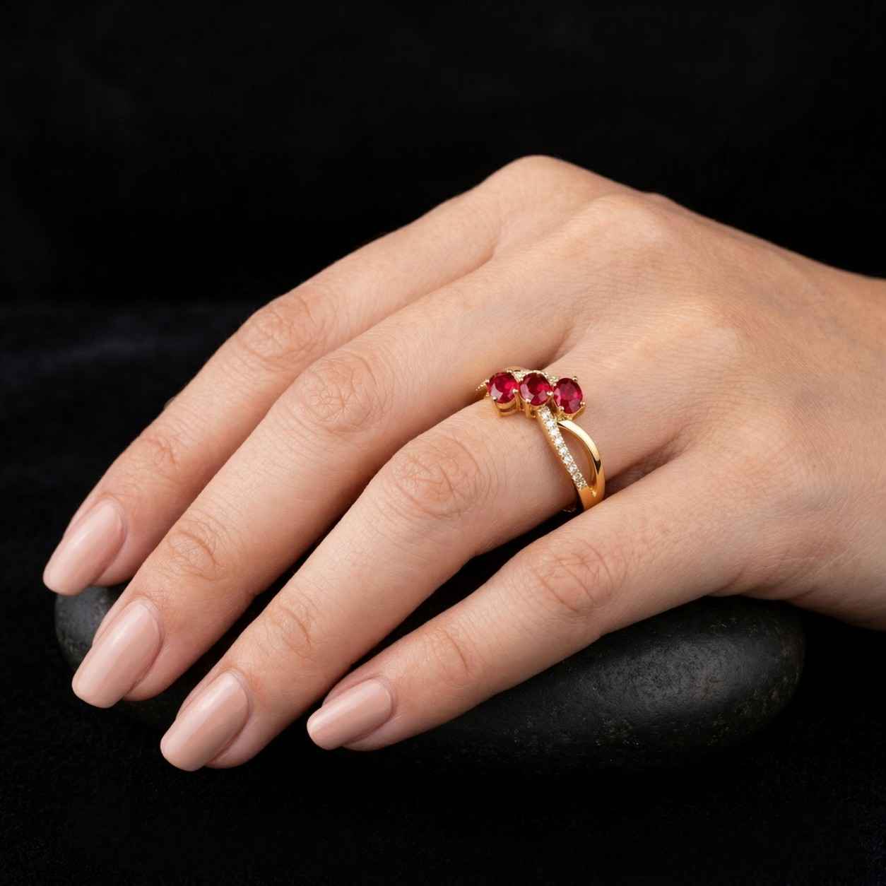 0.5 ct ring 1 ct ring 2 ct ring 3 ct ring 5 ct ring small stone ring medium stone ring large stone ring petite ring bold ring delicate ring substantial ring gemstone size ring center stone ring multi stone ring