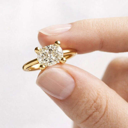 1.5 ct ring 2 ct ring two carat ring 3 ct ring three carat ring 4 ct ring 5 ct ring five carat ring large stone ring statement diamond ring bold sparkle ring luxury carat ring oversized stone ring premium sparkle ring showstopper ring