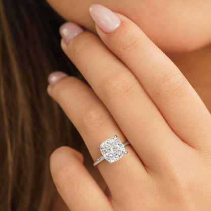 10k White Gold Hidden Halo Ring For Gf