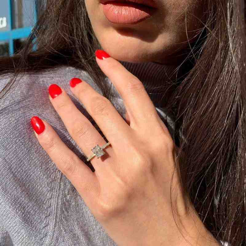 14k Yellow Gold Side Round Diamonds 14k Gold Ring