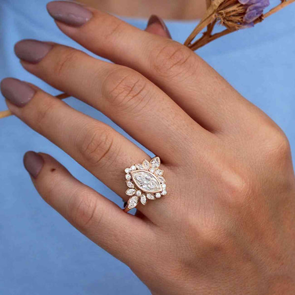 18K Gold Lab Grown Diamodn Bezel Set Wedding Ring