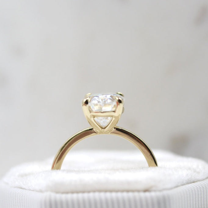  1st Anniversary Ring Gift, Simple Oval Diamond Ring for Proposal