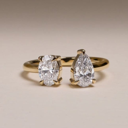 Pear And Oval Cut Toi et Moi Lab Grown Diamond Engagement Ring