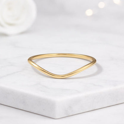 Anniversary Ring Curve Band Ring