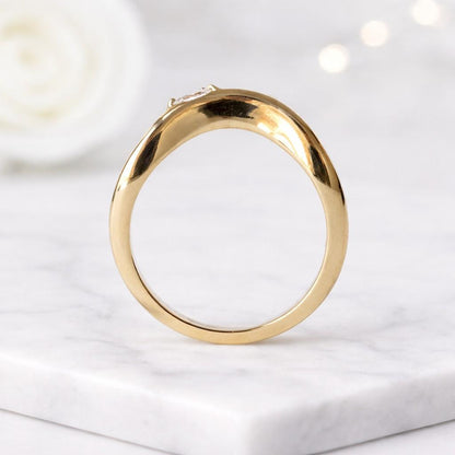  Chunky Gold Curve Wedding Ring