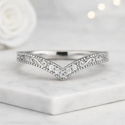 Curve Band Vintage Ring Round Diamond Ring Chevron Ring