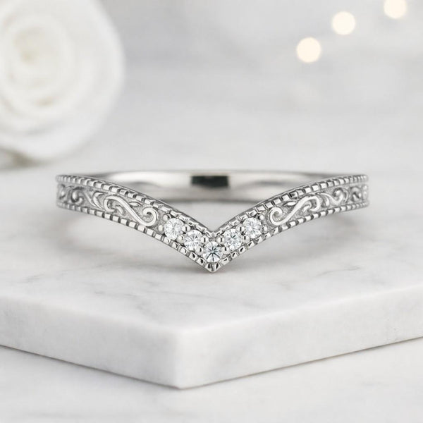 Curve Band Vintage Ring Round Diamond Ring Chevron Ring