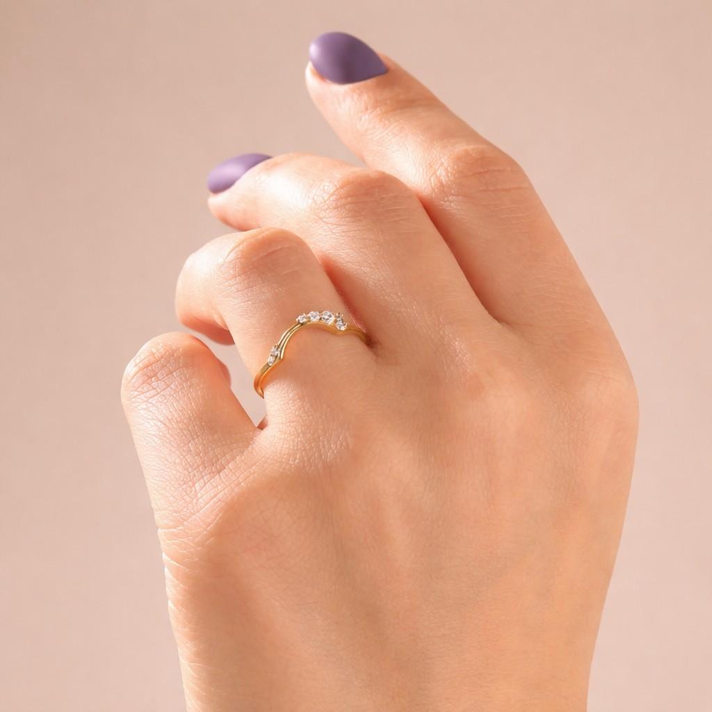  Diamond Contour Wedding Band