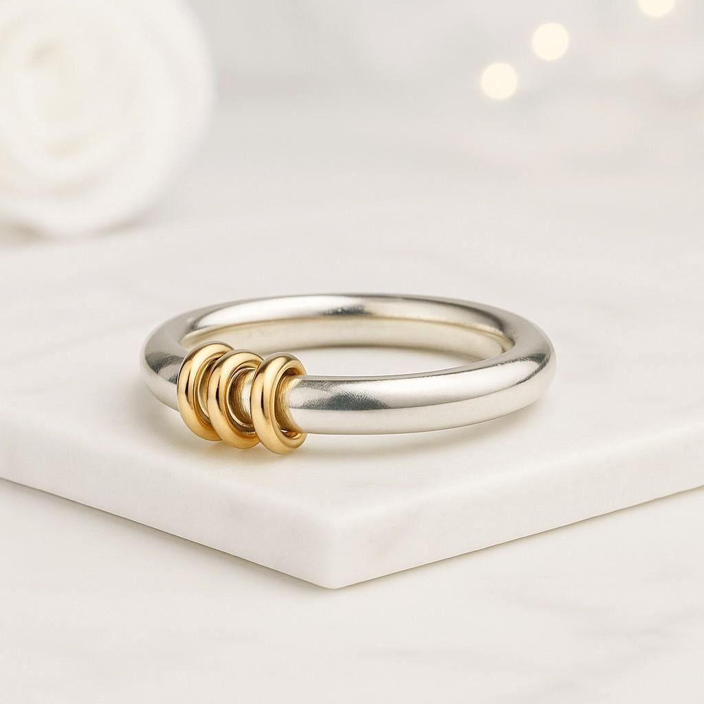Linked Gold Ring
