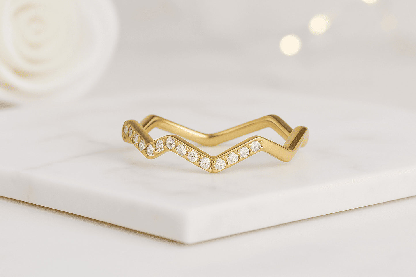 14k solid gold round cut zig zag ring