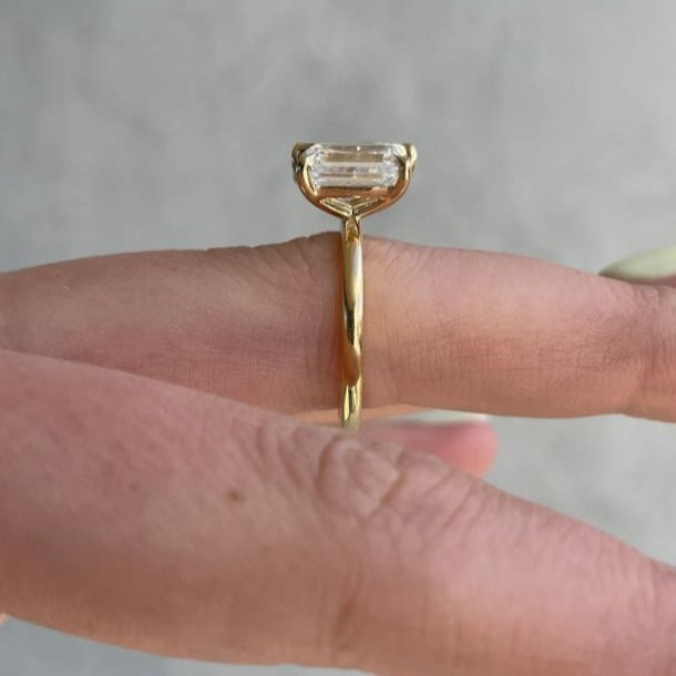 Pear And Emerald Cut Toi Et Moi Moissanite Ring