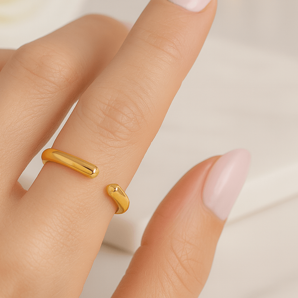 Plain Customized Open Wedding Band 