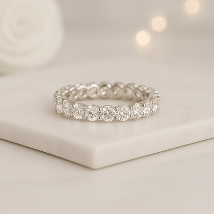 Round Brilliant Cut Diamond Wedding Band
