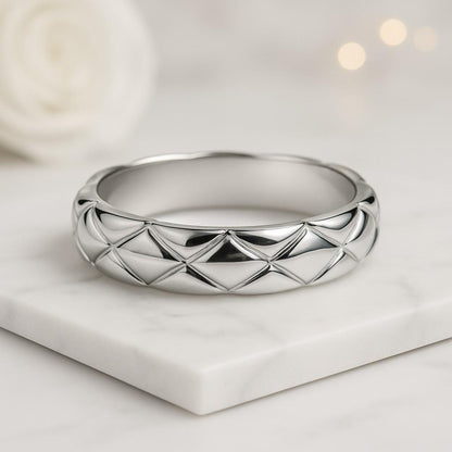 Round Cut CVD Diamond Five Stone Ring EF-VS Clarity Lab Diamond Wedding Ring 14K Solid Gold Engagement Ring Claw Prong Set Diamond Ring