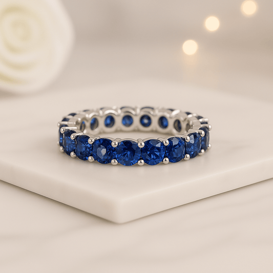 Round Cut Diamond Band