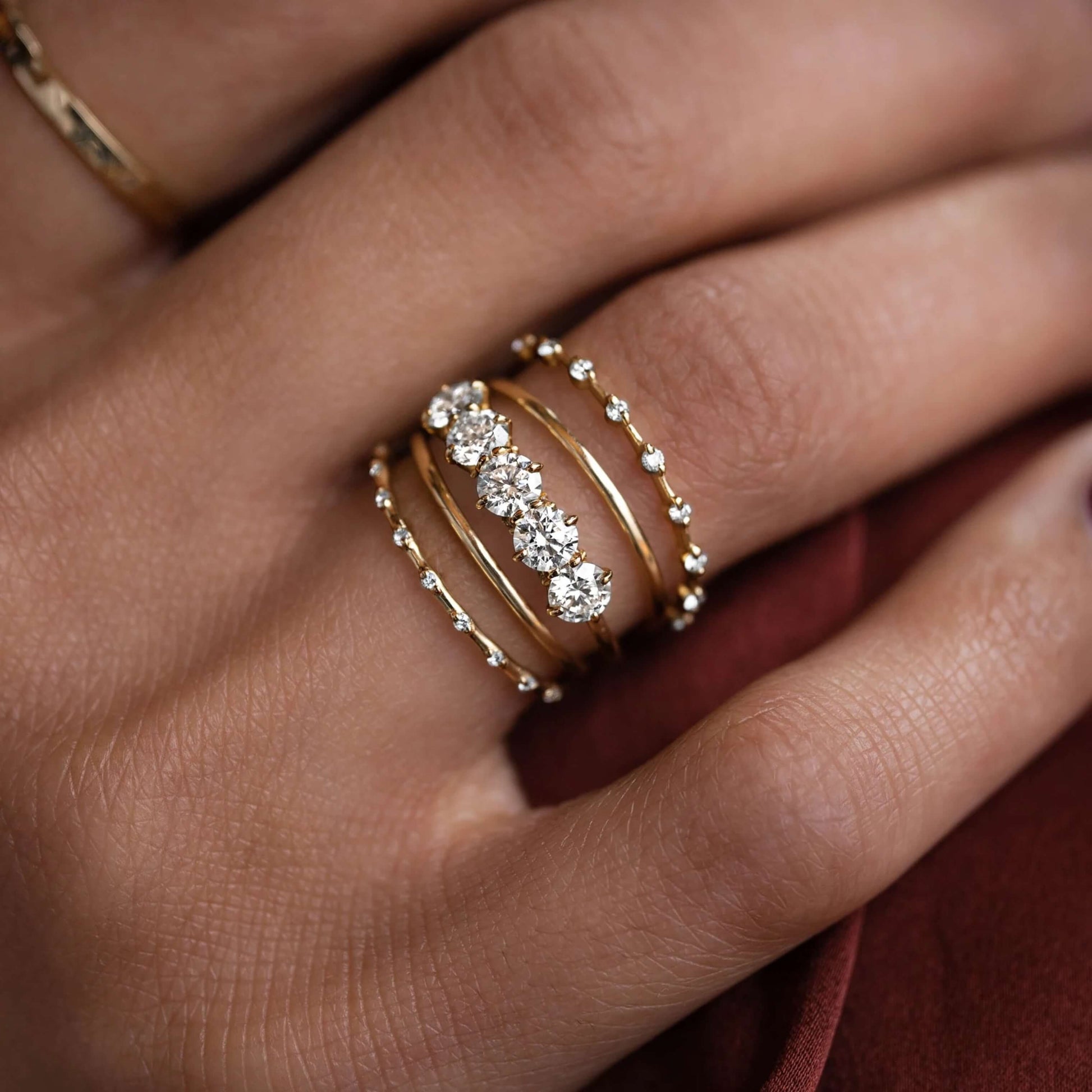Round Cut Diamond Matching Band