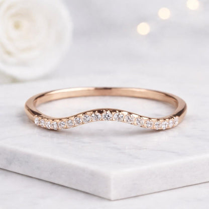 Round Lab Grown Diamond Curved Ring