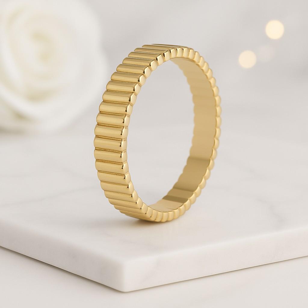 Simple Wavy Marriage Band Unisex Gold Alliance Jewelry