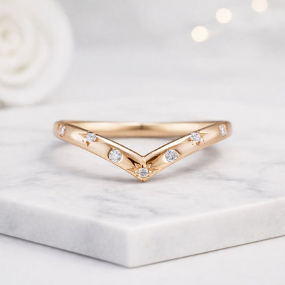 Stacking Band Star Design Round Diamond Curved Band