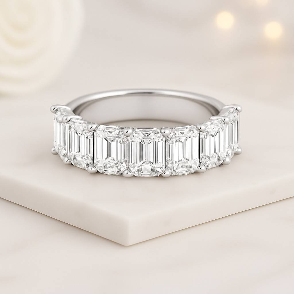 Three Stone Stacking Moissanite Ring Colorless 3-Stone Round Engagement Ring Unique Solitaire Claw Prong Ring Round Cut Three Stone GoldRing
