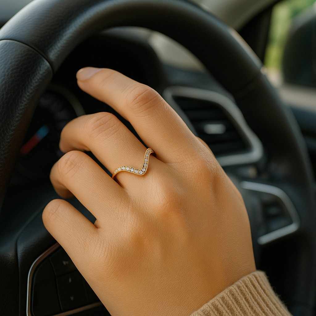 Two Tone Gold Linked Band Ring 14K Connected Spinner Style Stacking Jewelry