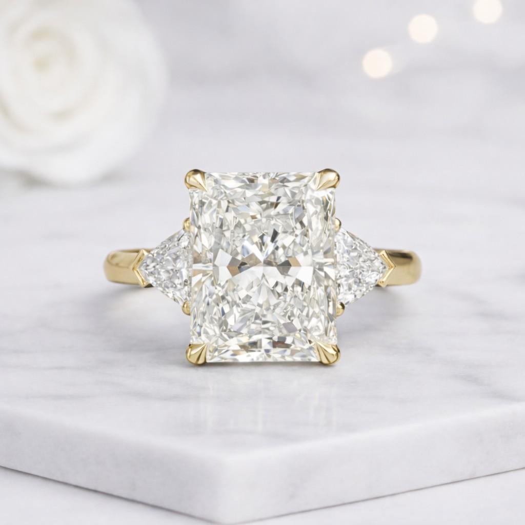 Unique Five Stone Diamond Wedding Ring