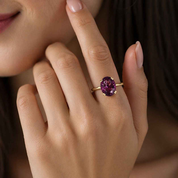 amethyst jewelry purple ring oval cut ring gold band ring gemstone jewelry fashion ring minimalist ring elegant jewelry luxury jewelry