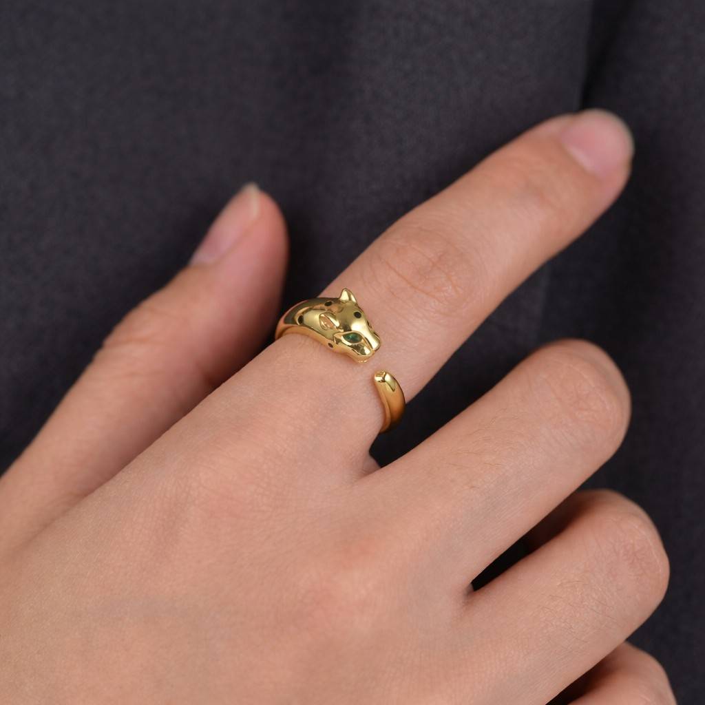 art jewelry collectible ring novelty ring designer jewelry trendy jewelry fashion accessory modern jewelry sleek jewelry cat lover gift animal lover gift