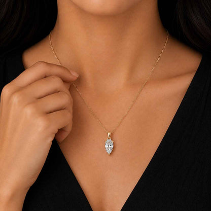 brilliant stone pendant clear gemstone pendant sparkling stone pendant colorless stone pendant gemstone necklace diamond jewelry moissanite jewelry