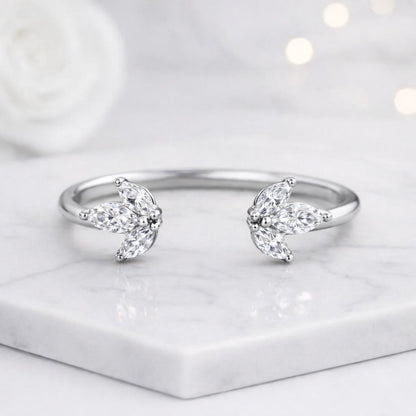 carat size ring gemstone size ring diamond size ring moissanite size ring visible sparkle ring small sparkle ring