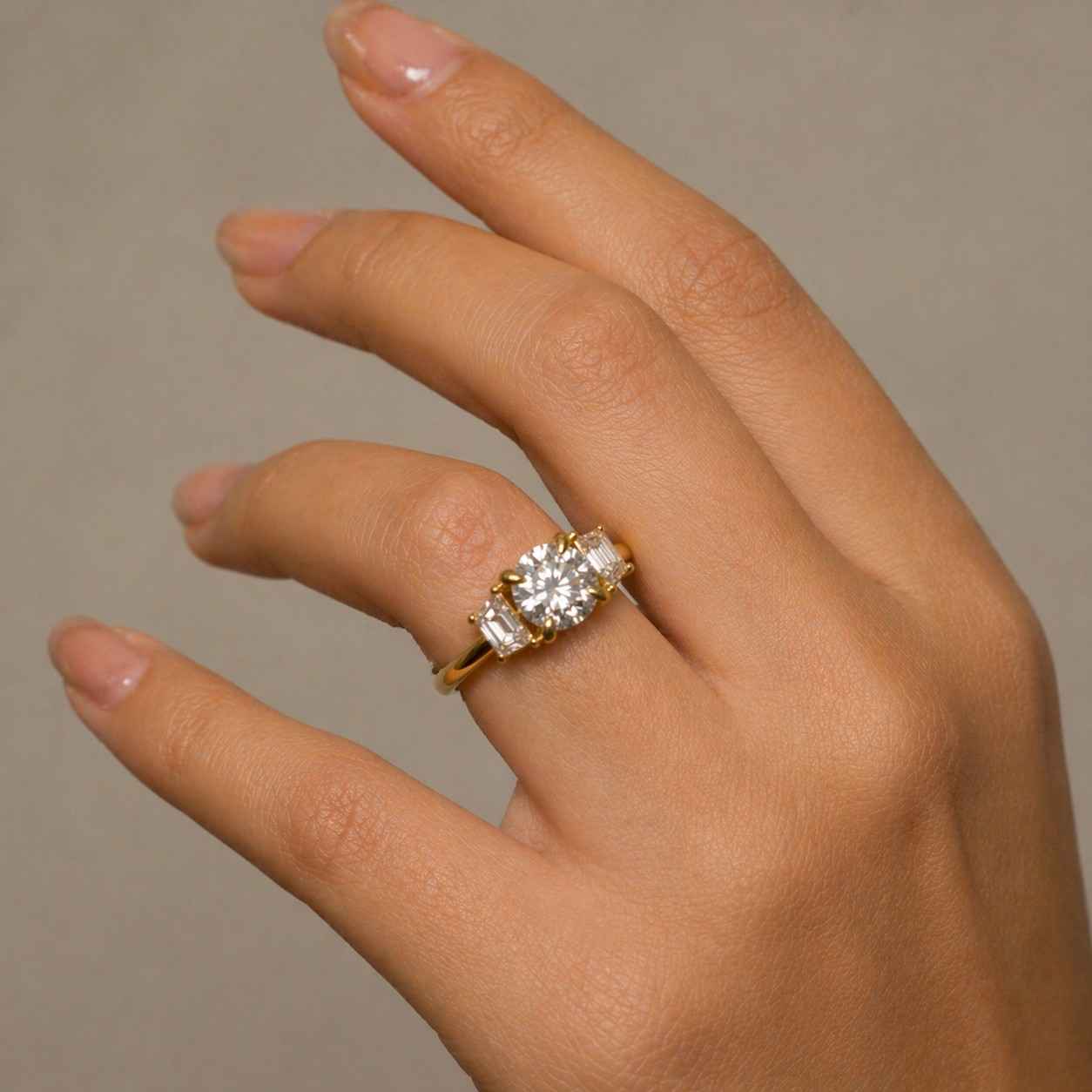 carat weight ring 0.75 ct ring 1.25 ct ring 1.75 ct ring 2.25 ct ring 3.5 ct ring 4.5 ct ring large diamond ring petite diamond ring bold bridal ring
