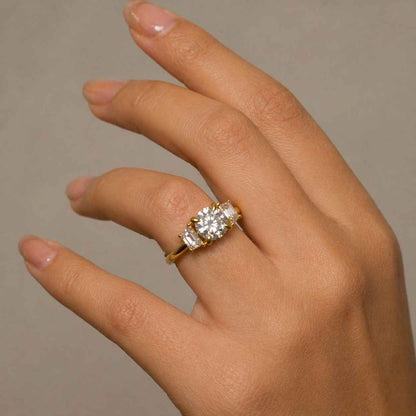 carat weight ring 0.75 ct ring 1.25 ct ring 1.75 ct ring 2.25 ct ring 3.5 ct ring 4.5 ct ring large diamond ring petite diamond ring bold bridal ring