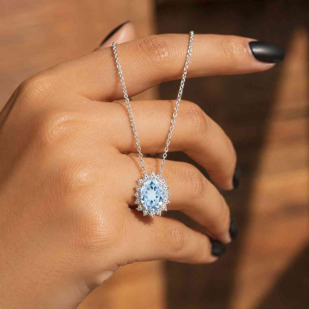 chain necklace delicate jewelry statement pendant vintage style necklace crystal pendant fashion jewelry chic necklace