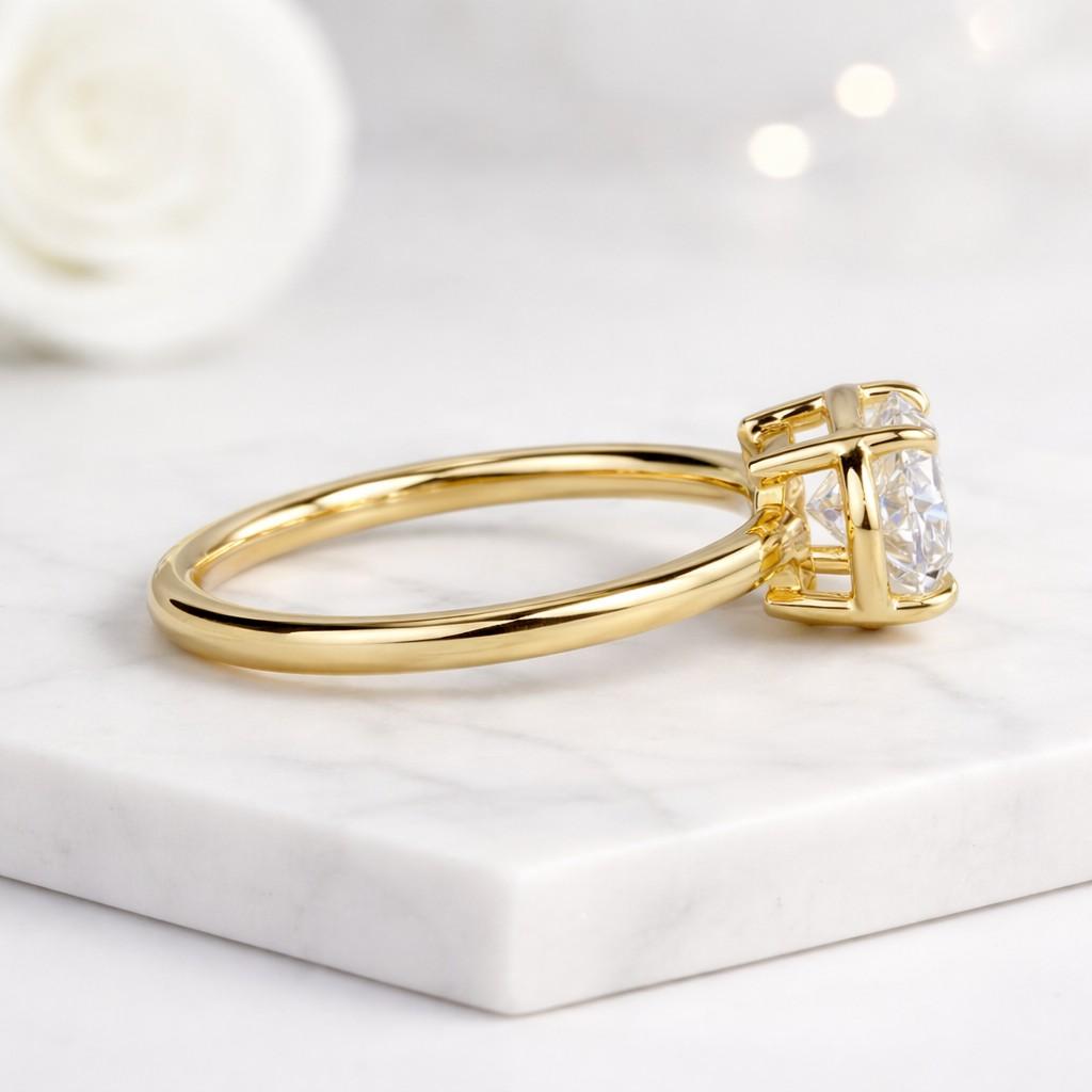 clear stone ring sparkling ring gemstone ring bridal gemstone ring fine gemstone ring luxury stone ring white gemstone ring faceted stone ring oval gemstone ring