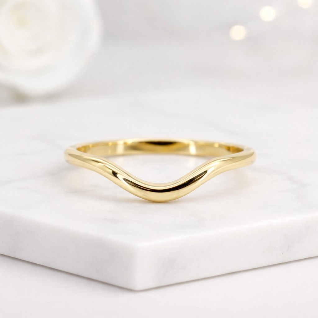 curve wedding band