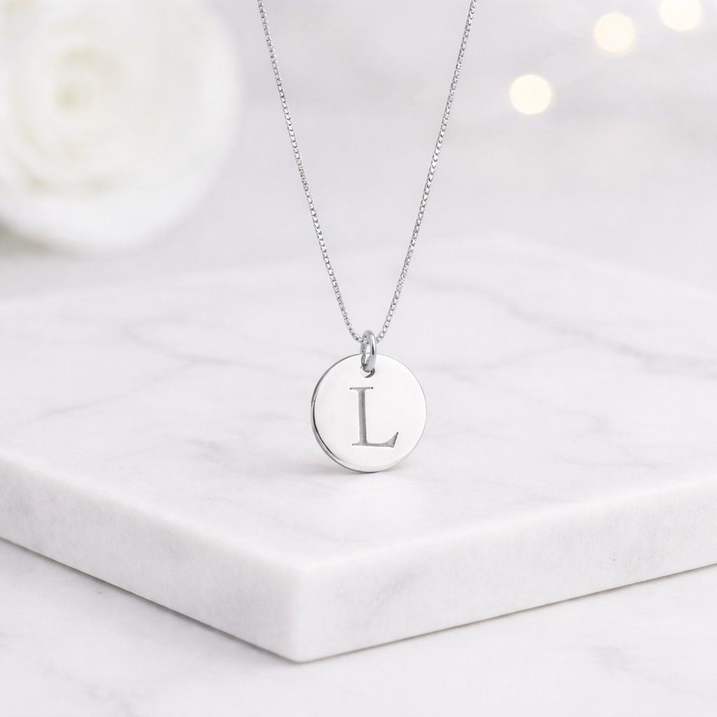 dainty jewelry minimal jewelry elegant pendant polished charm fine necklace trendy jewelry stylish pendant modern necklace
