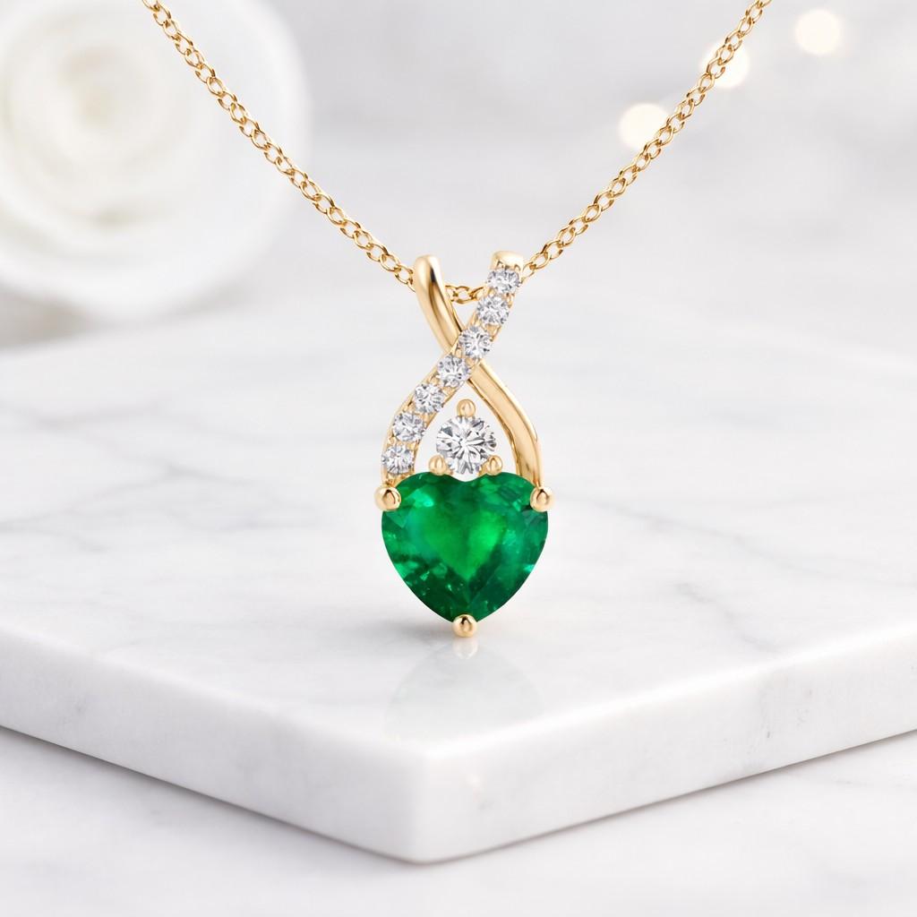 emerald necklace heart necklace green necklace gold necklace women jewelry pendant necklace gemstone jewelry