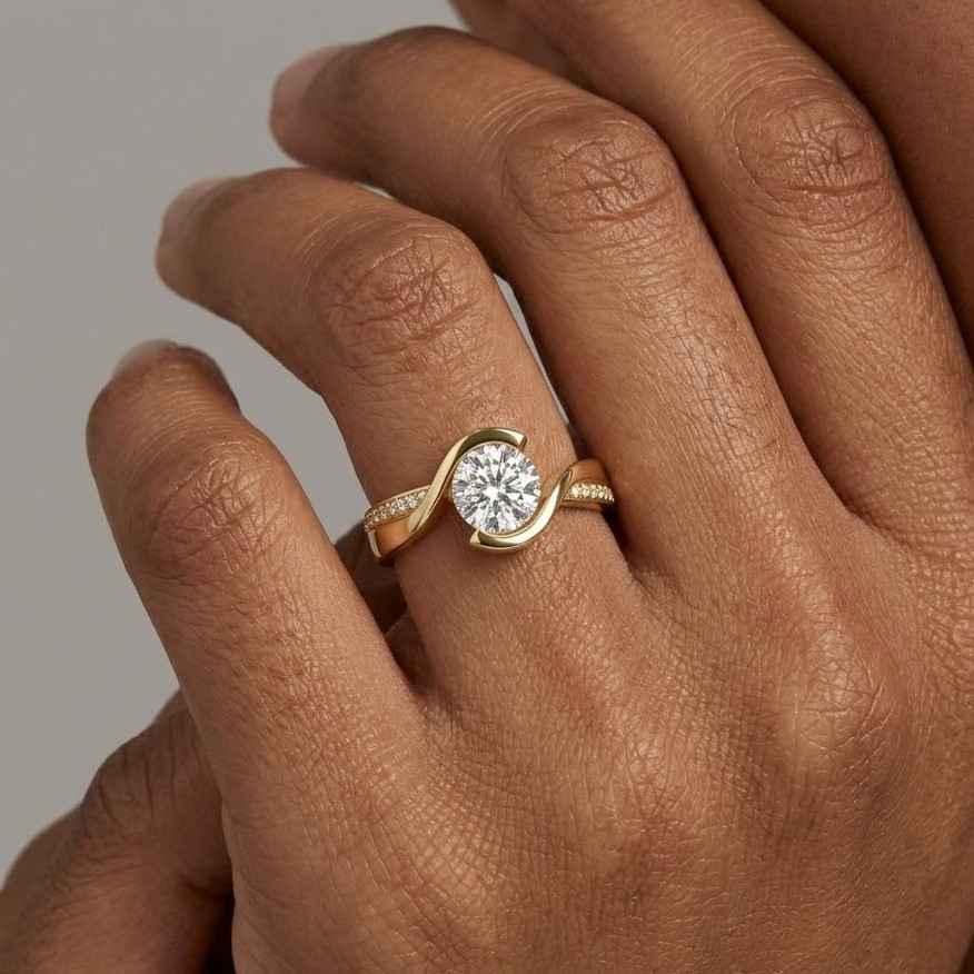 engagement ring gold ring bypass ring swirl ring wave ring solitaire ring round stone ring statement ring promise ring bridal ring women ring fine jewelry luxury ring unique ring designer ring elegant ring