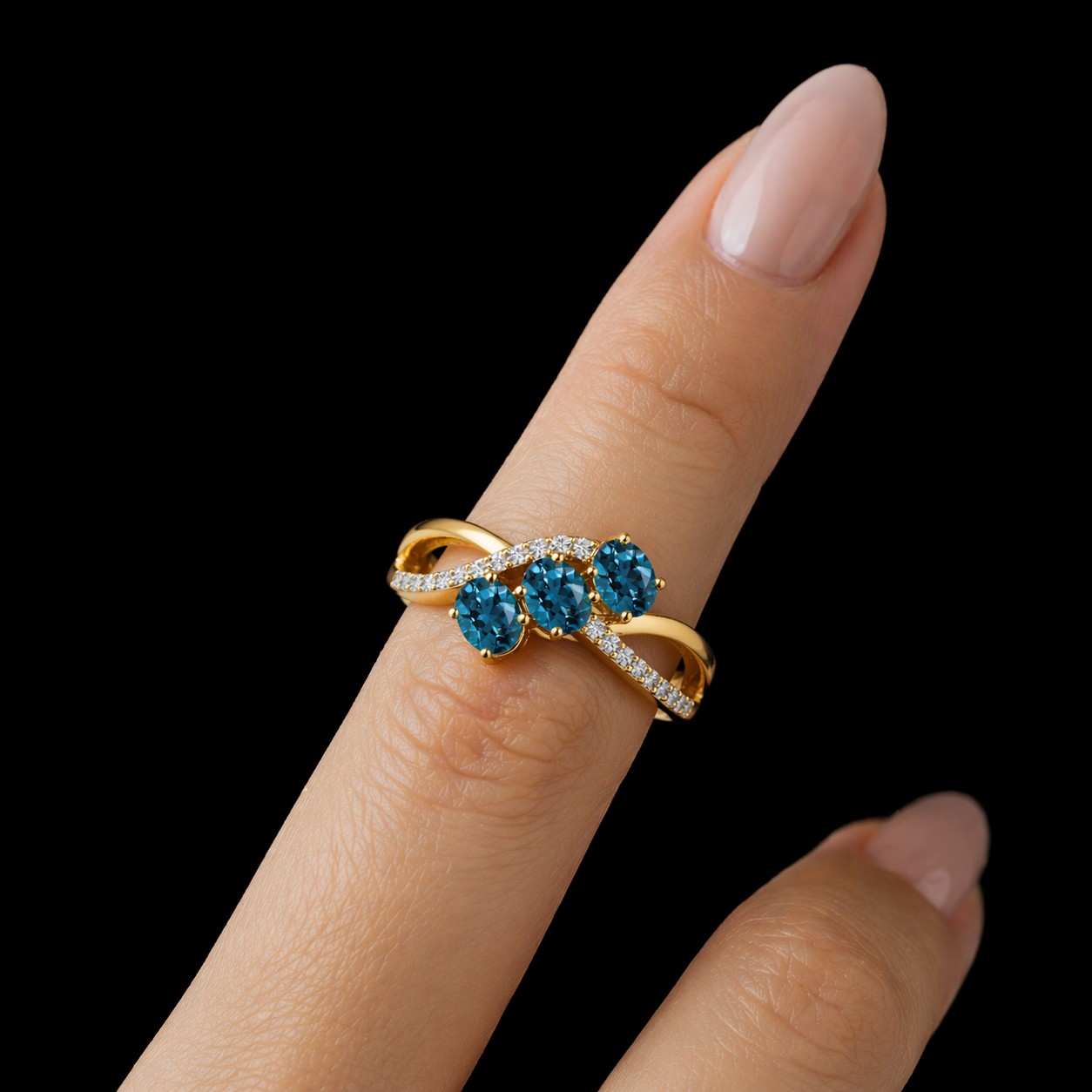 gift ring trendy ring luxury ring cute ring everyday ring finger ring designer ring artisan ring stylish ring romantic ring feminine ring chic ring shiny ring polished ring